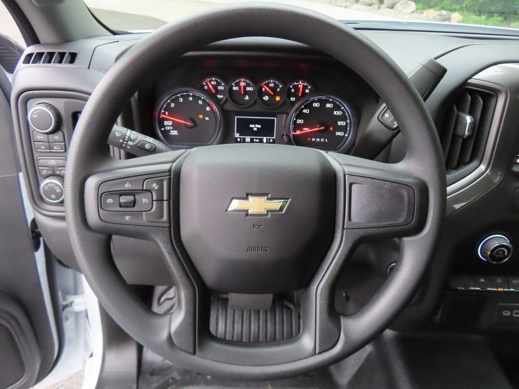 new 2025 Chevrolet Silverado 1500 car, priced at $39,301