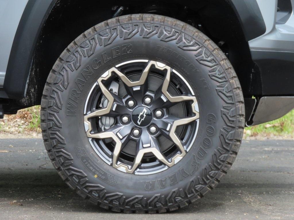 new 2025 Chevrolet Colorado car, priced at $52,205