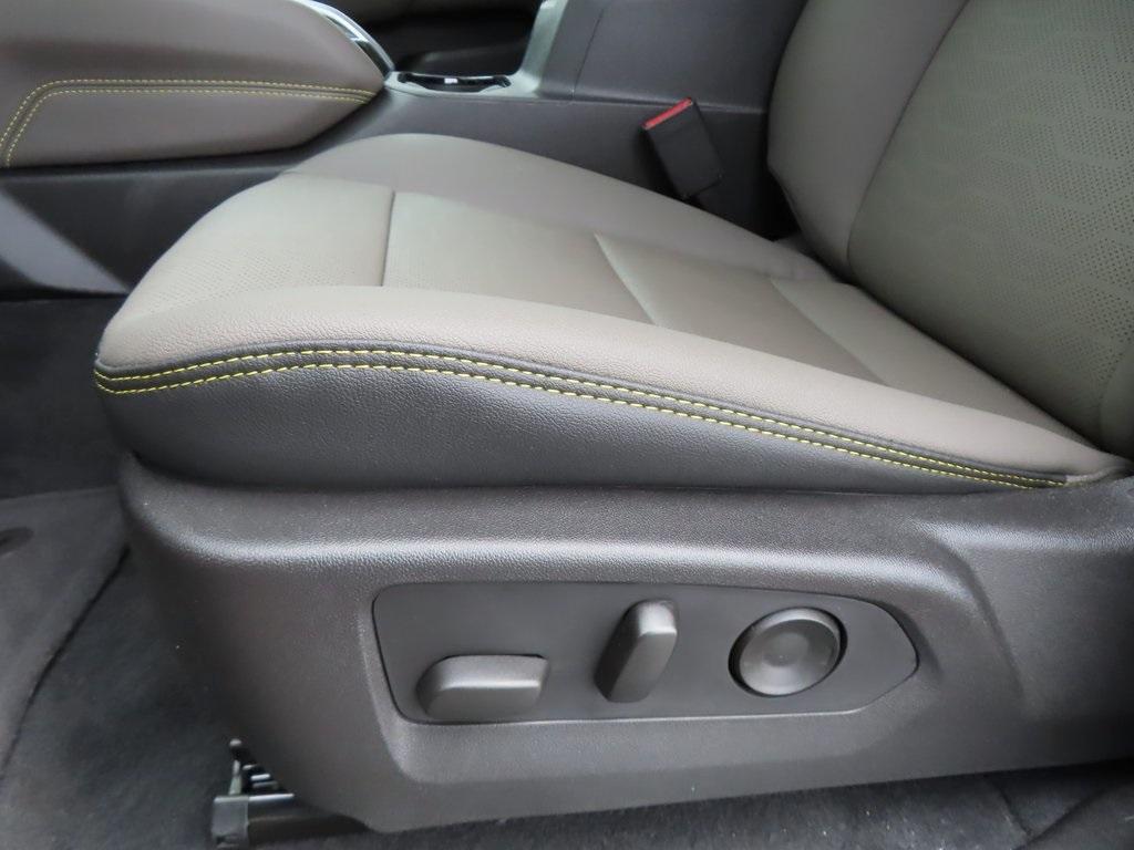 new 2025 Chevrolet Colorado car, priced at $52,205