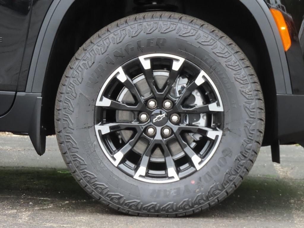 new 2025 Chevrolet Traverse car, priced at $52,736