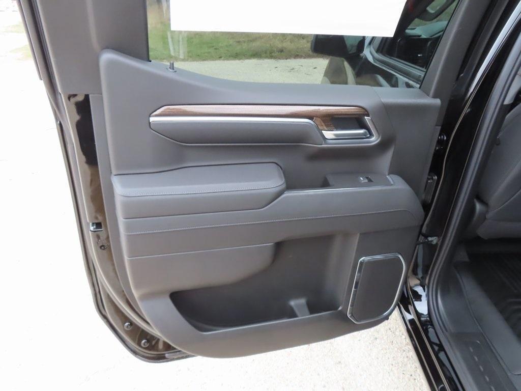 new 2025 Chevrolet Silverado 1500 car, priced at $47,250