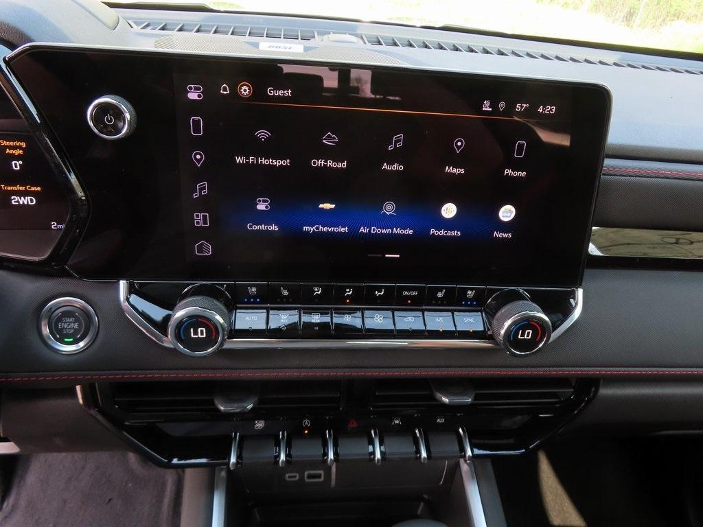 new 2025 Chevrolet Colorado car, priced at $49,683