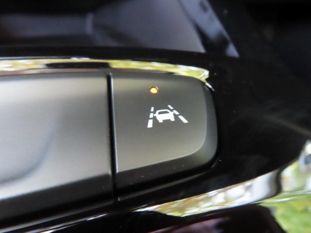 new 2026 Chevrolet Trax car, priced at $28,385