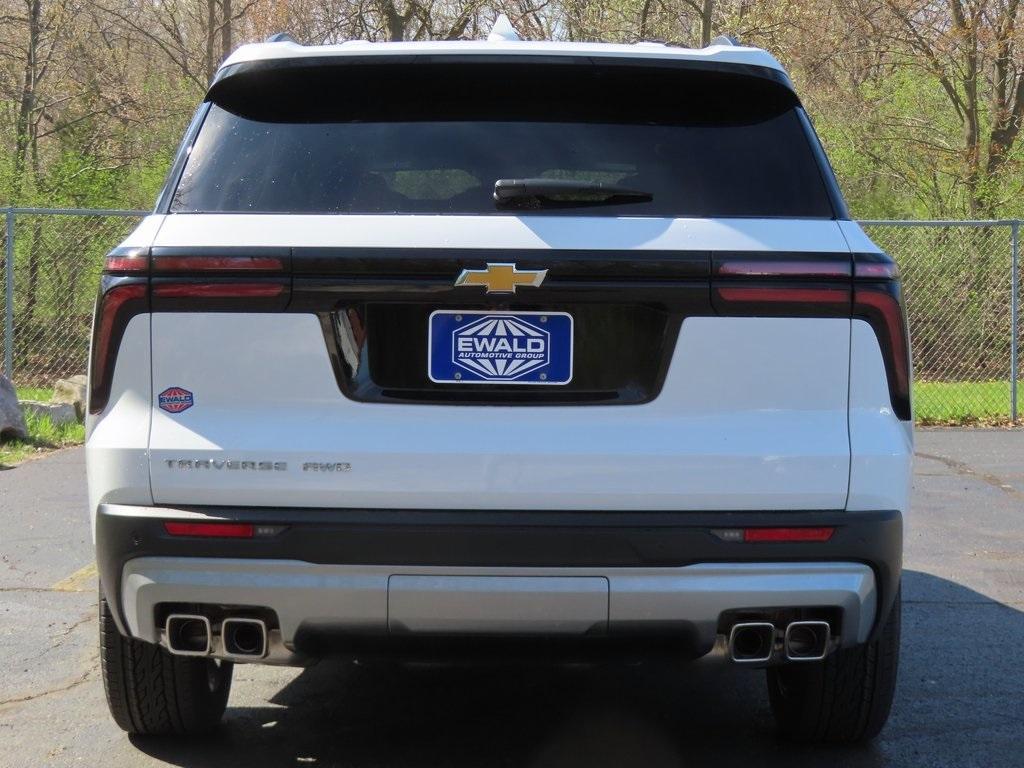 new 2025 Chevrolet Traverse car, priced at $51,380