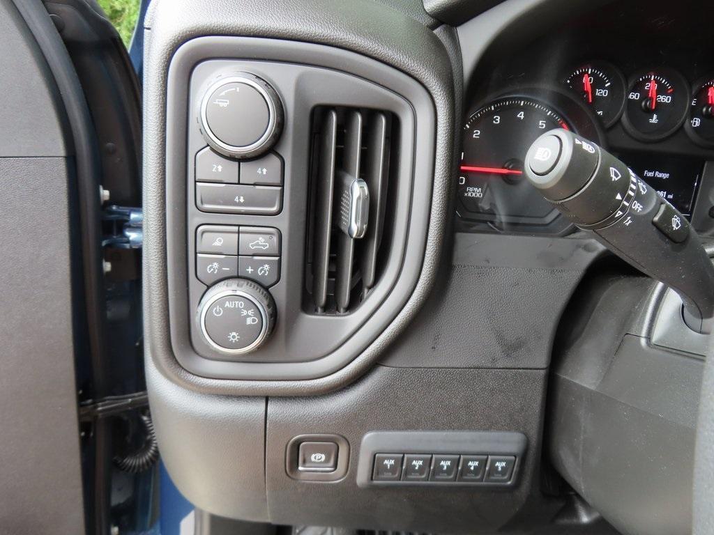new 2025 Chevrolet Silverado 2500 car, priced at $55,869