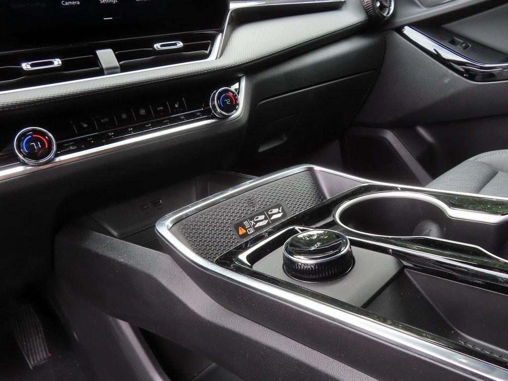 new 2026 Chevrolet Equinox car, priced at $34,290