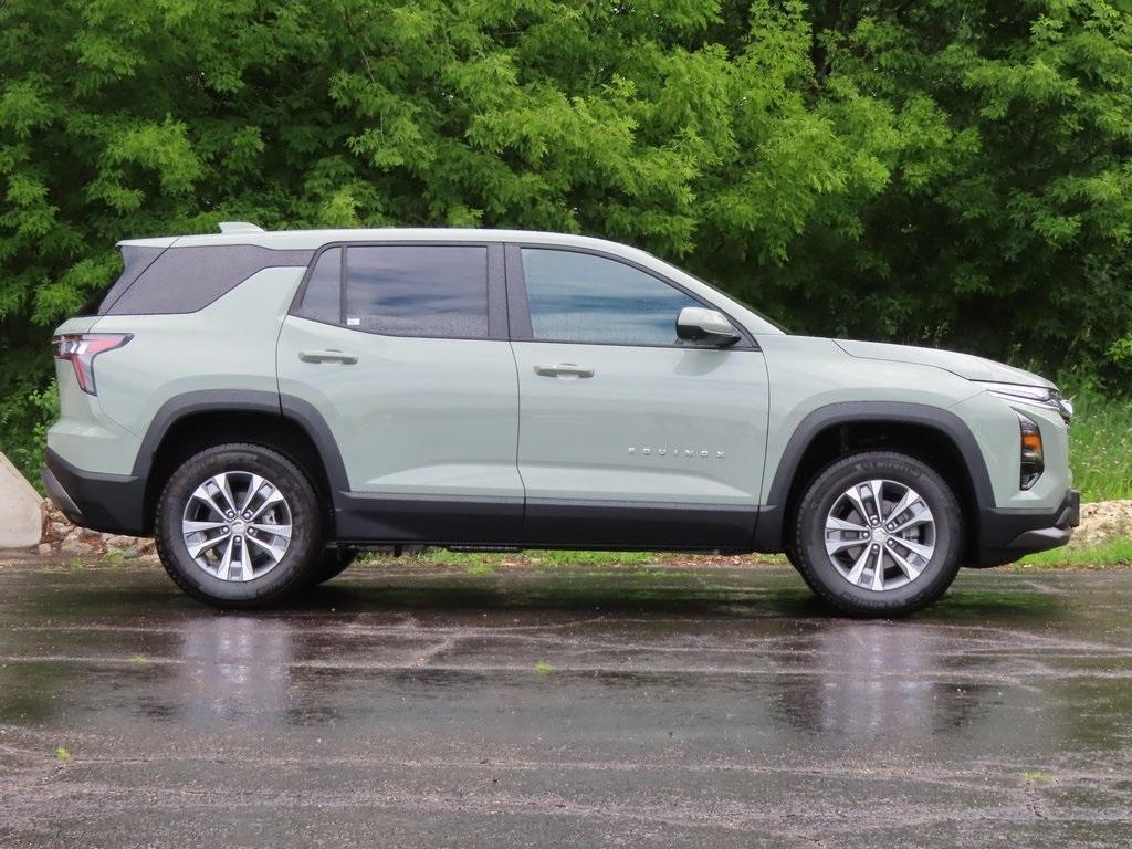 new 2026 Chevrolet Equinox car, priced at $34,290