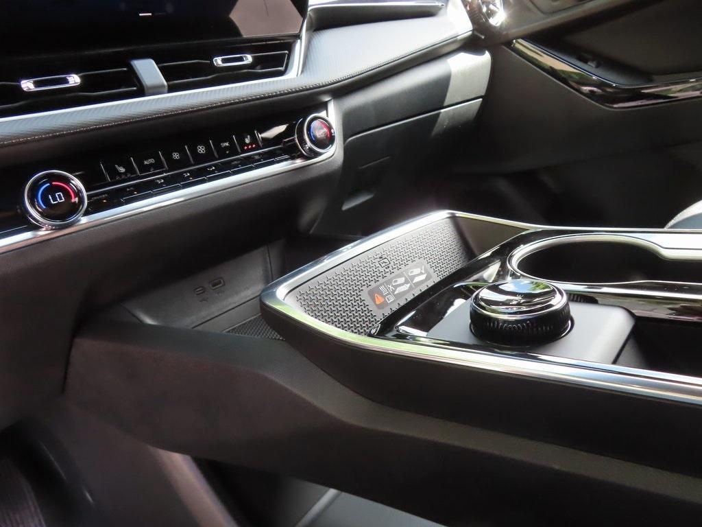 new 2026 Chevrolet Equinox car, priced at $34,640