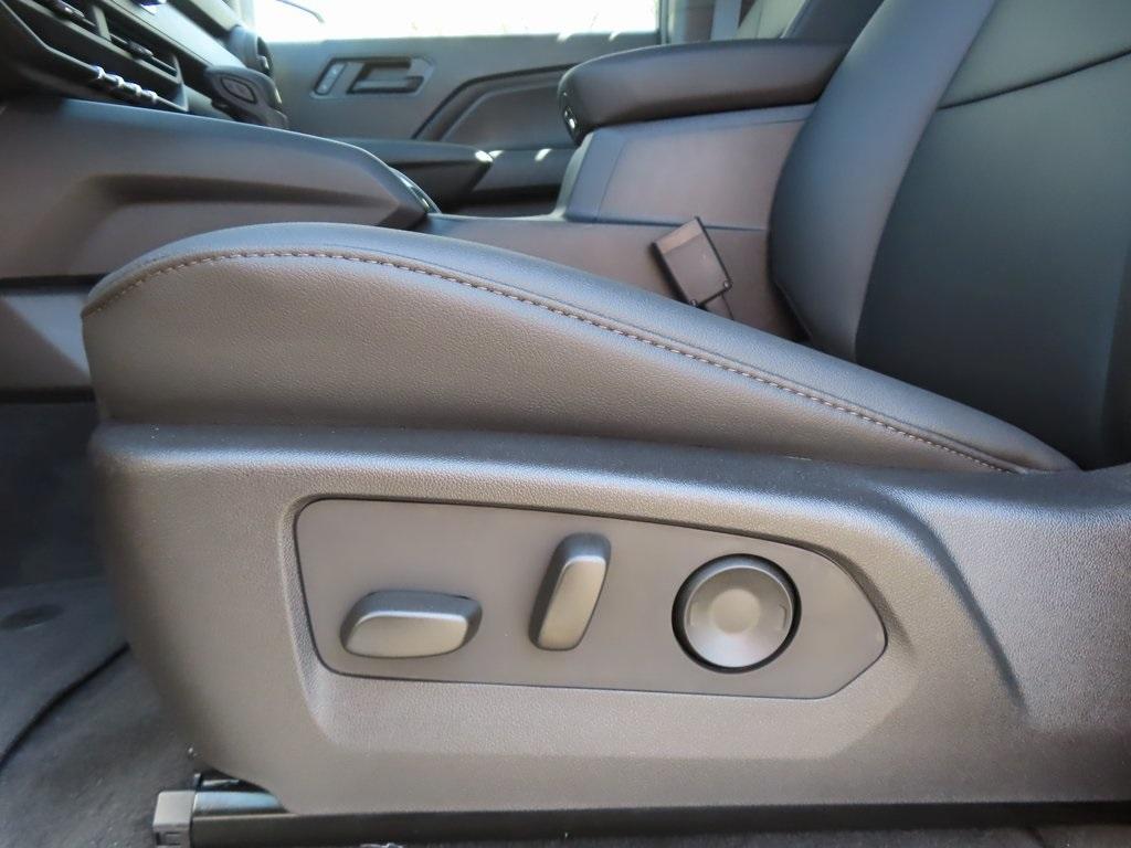 new 2025 Chevrolet Colorado car, priced at $44,570