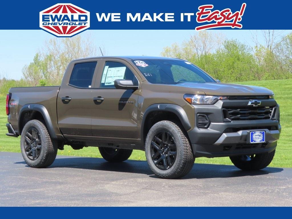 new 2025 Chevrolet Colorado car, priced at $44,570