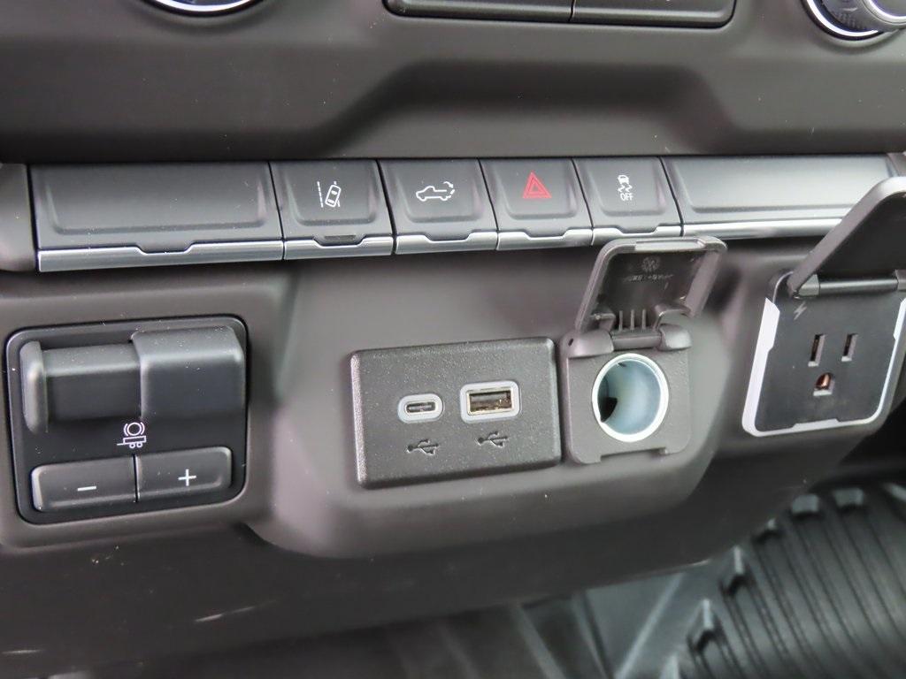new 2025 Chevrolet Silverado 2500 car, priced at $64,674