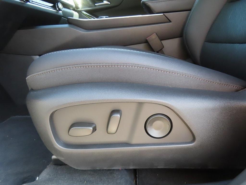 new 2026 Chevrolet Equinox car, priced at $35,333