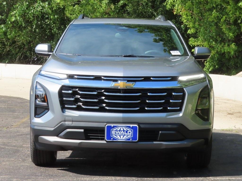 new 2026 Chevrolet Equinox car, priced at $35,333