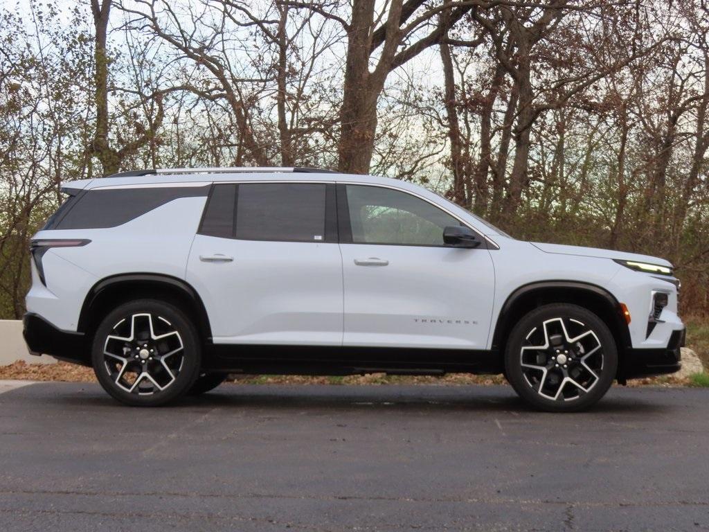 new 2026 Chevrolet Traverse car, priced at $59,438