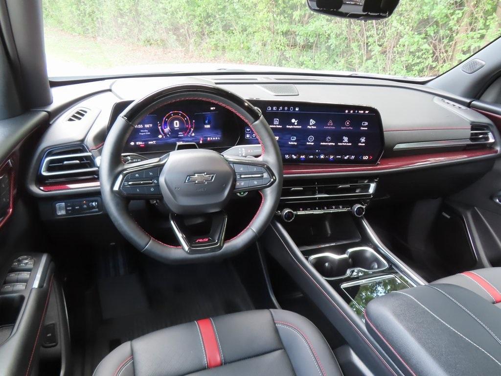 used 2024 Chevrolet Traverse car, priced at $53,995