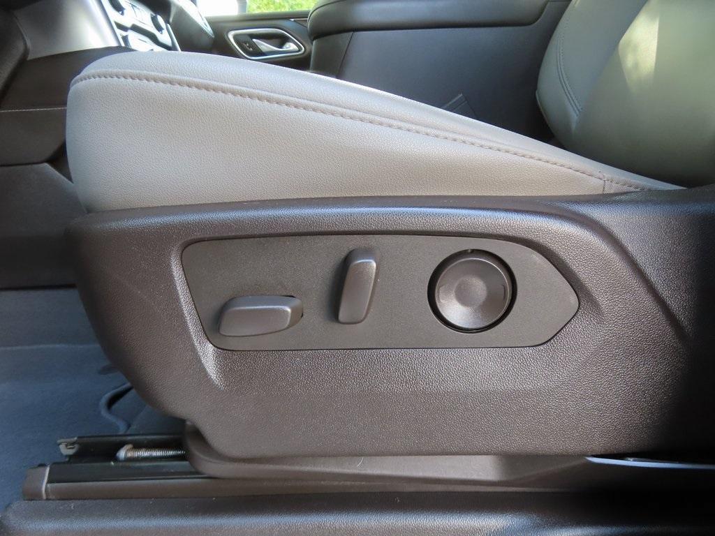 used 2023 Chevrolet Suburban car, priced at $63,990