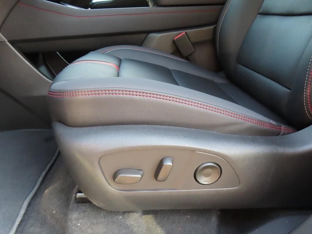 new 2025 Chevrolet Traverse car, priced at $59,095