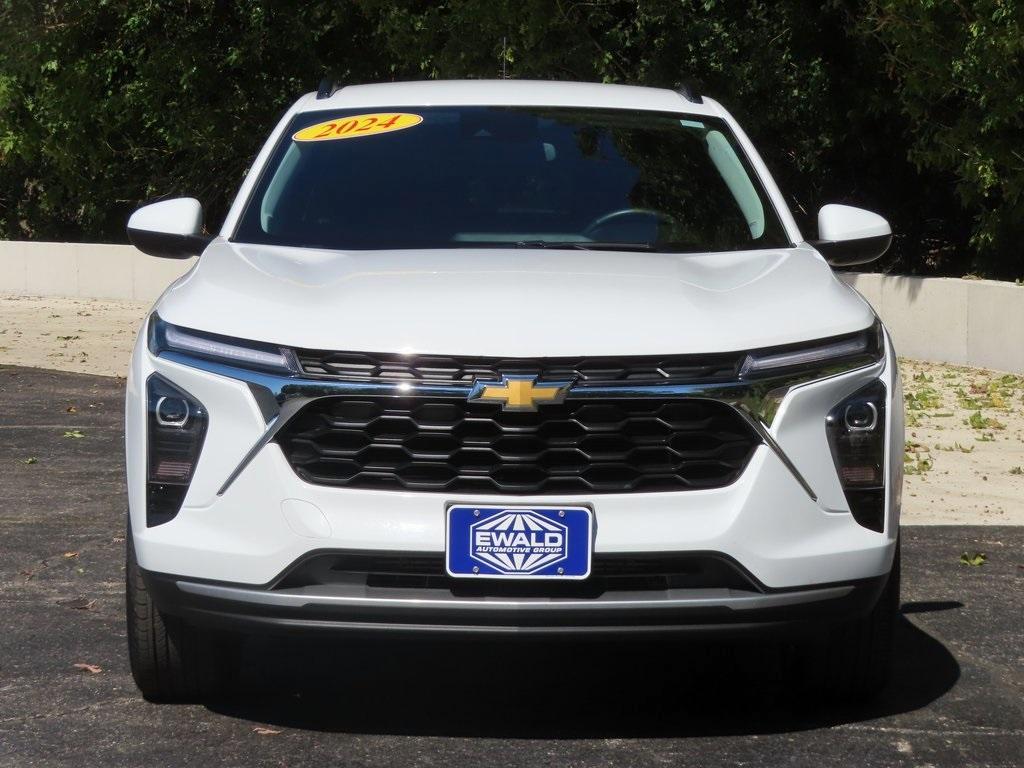 used 2024 Chevrolet Trax car, priced at $21,400