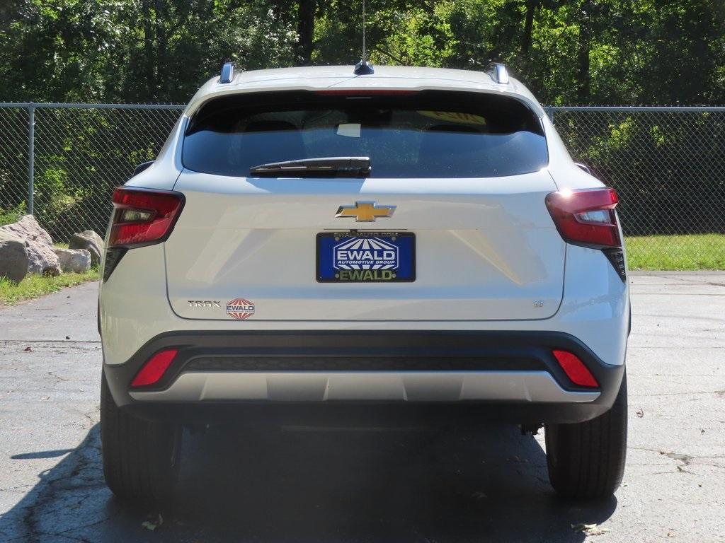 used 2024 Chevrolet Trax car, priced at $21,400