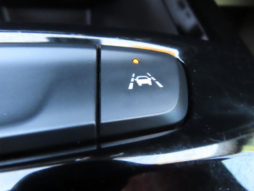 used 2024 Chevrolet Trax car, priced at $21,400