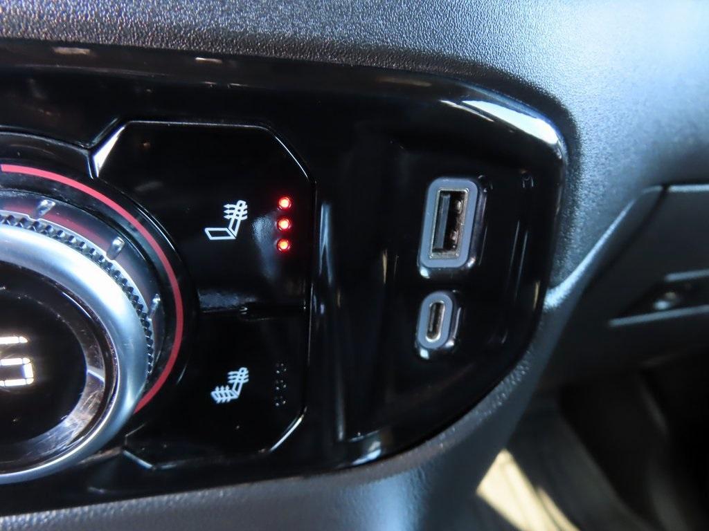 used 2022 GMC Sierra 1500 car, priced at $42,562