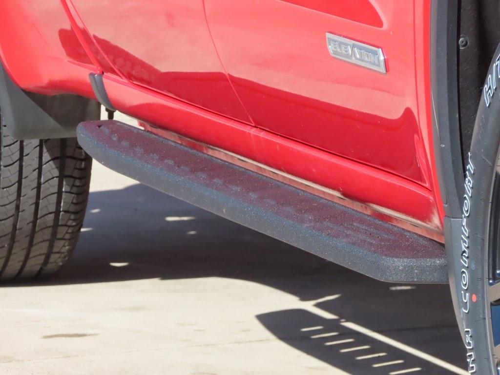 used 2022 GMC Sierra 1500 car, priced at $42,562