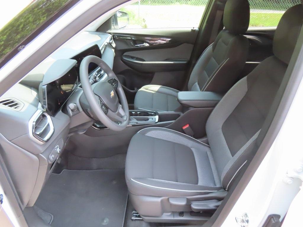 new 2026 Chevrolet TrailBlazer car, priced at $25,099