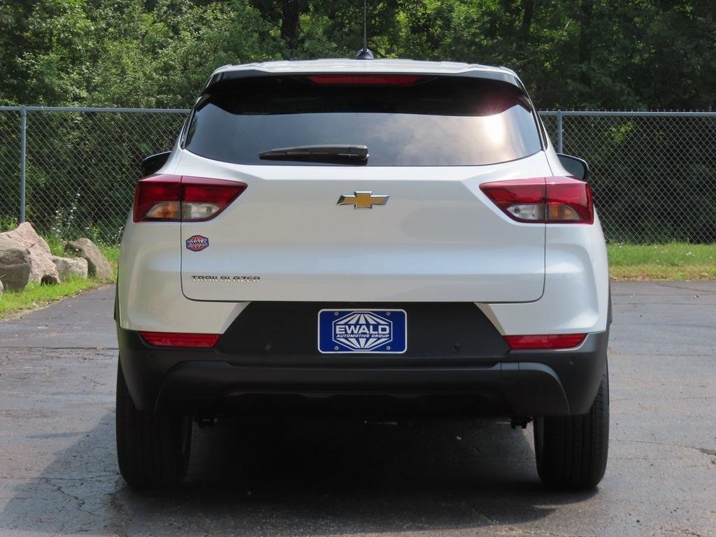new 2026 Chevrolet TrailBlazer car, priced at $25,099