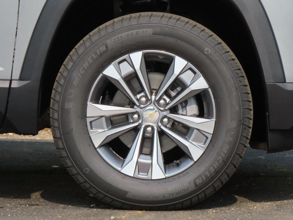 new 2026 Chevrolet Equinox car, priced at $32,940