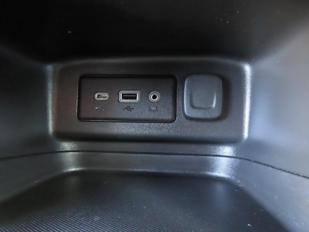 used 2023 Chevrolet Equinox car, priced at $21,669