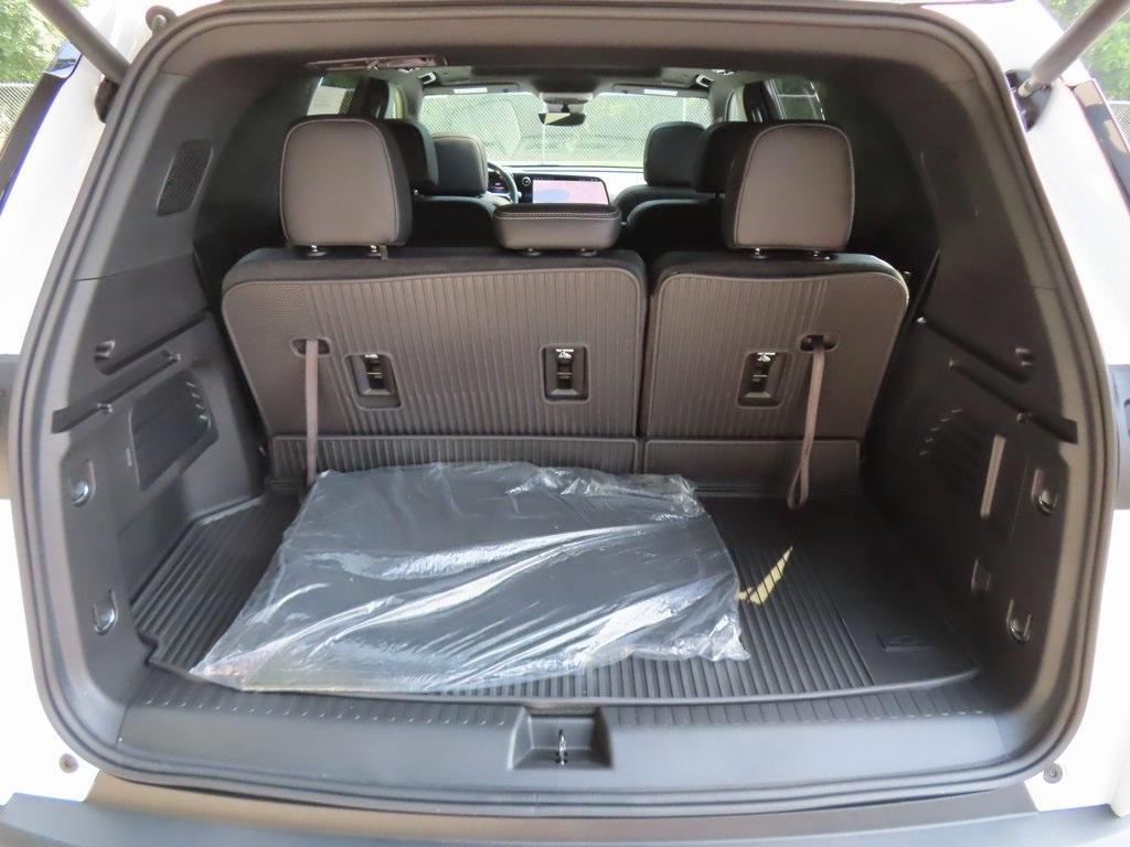 new 2026 Chevrolet Traverse car, priced at $49,639