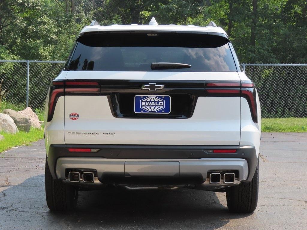 new 2026 Chevrolet Traverse car, priced at $49,639