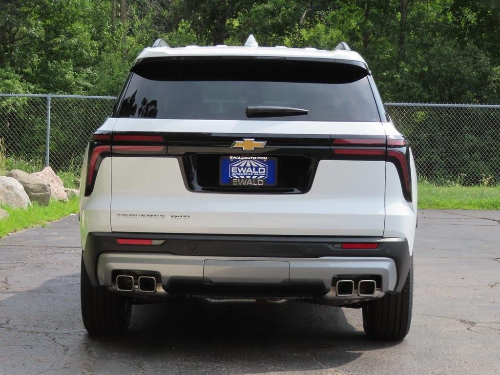 new 2025 Chevrolet Traverse car, priced at $45,560