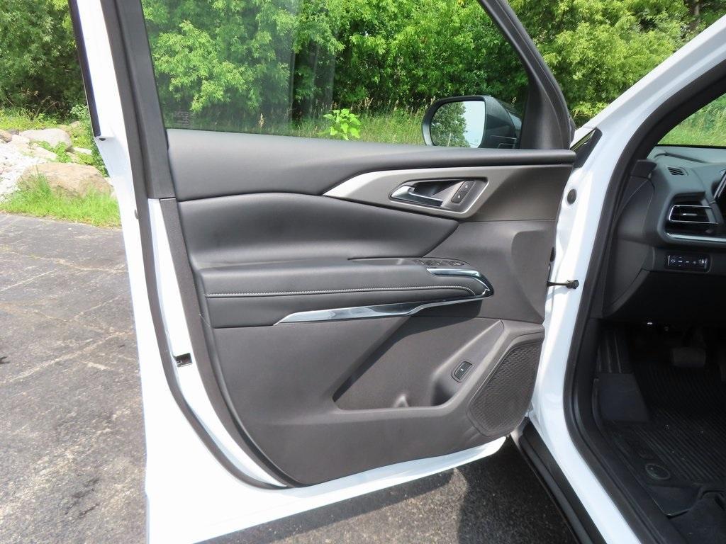 new 2025 Chevrolet Traverse car, priced at $45,560