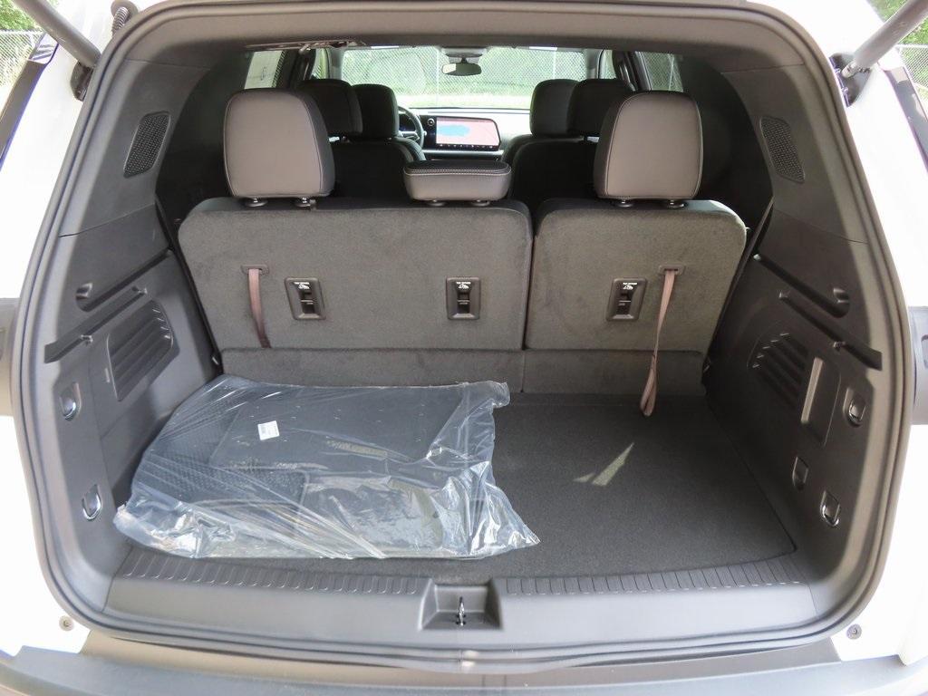 new 2025 Chevrolet Traverse car, priced at $45,560
