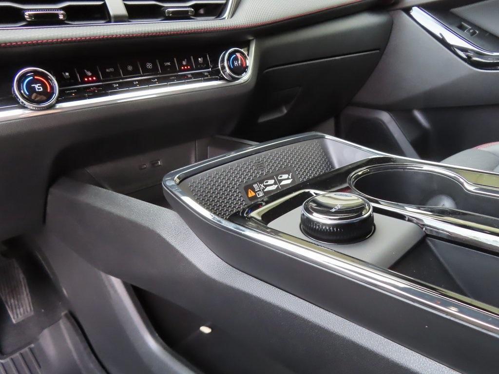new 2026 Chevrolet Equinox car, priced at $39,367