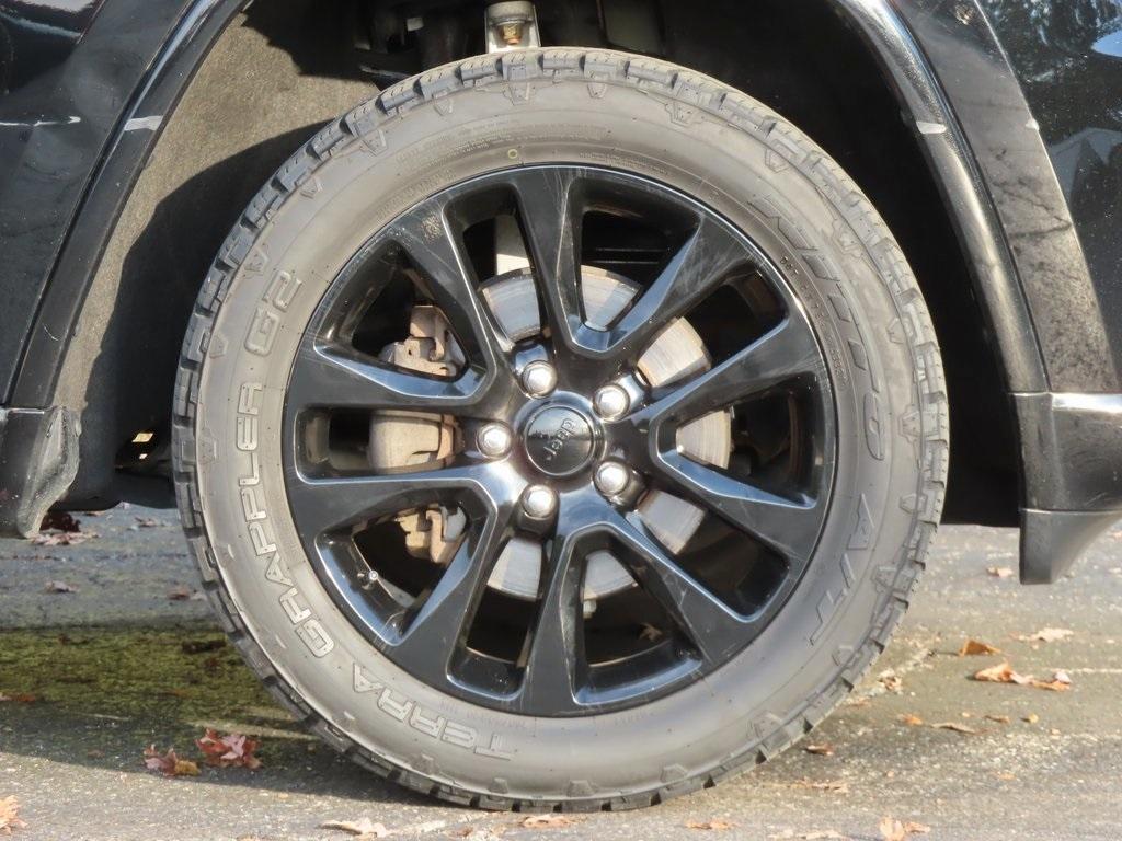 used 2017 Jeep Grand Cherokee car, priced at $16,000