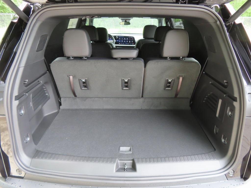 new 2025 Chevrolet Traverse car, priced at $51,915