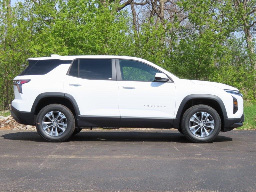 new 2025 Chevrolet Equinox car, priced at $31,675