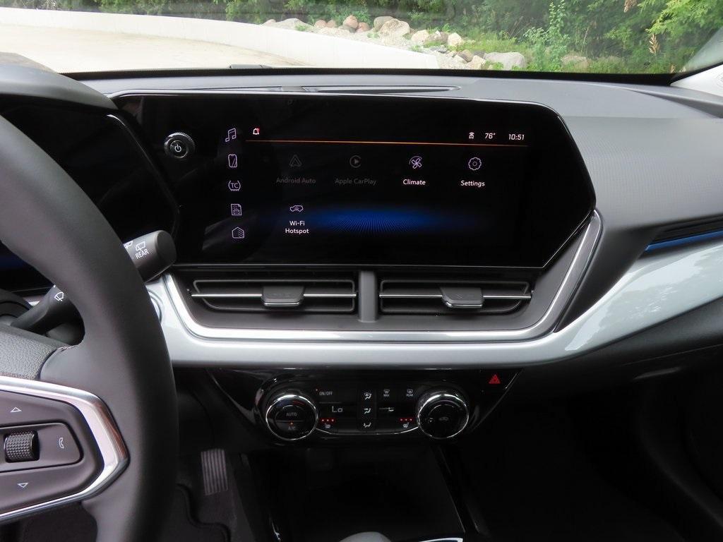 new 2025 Chevrolet Trax car, priced at $24,720