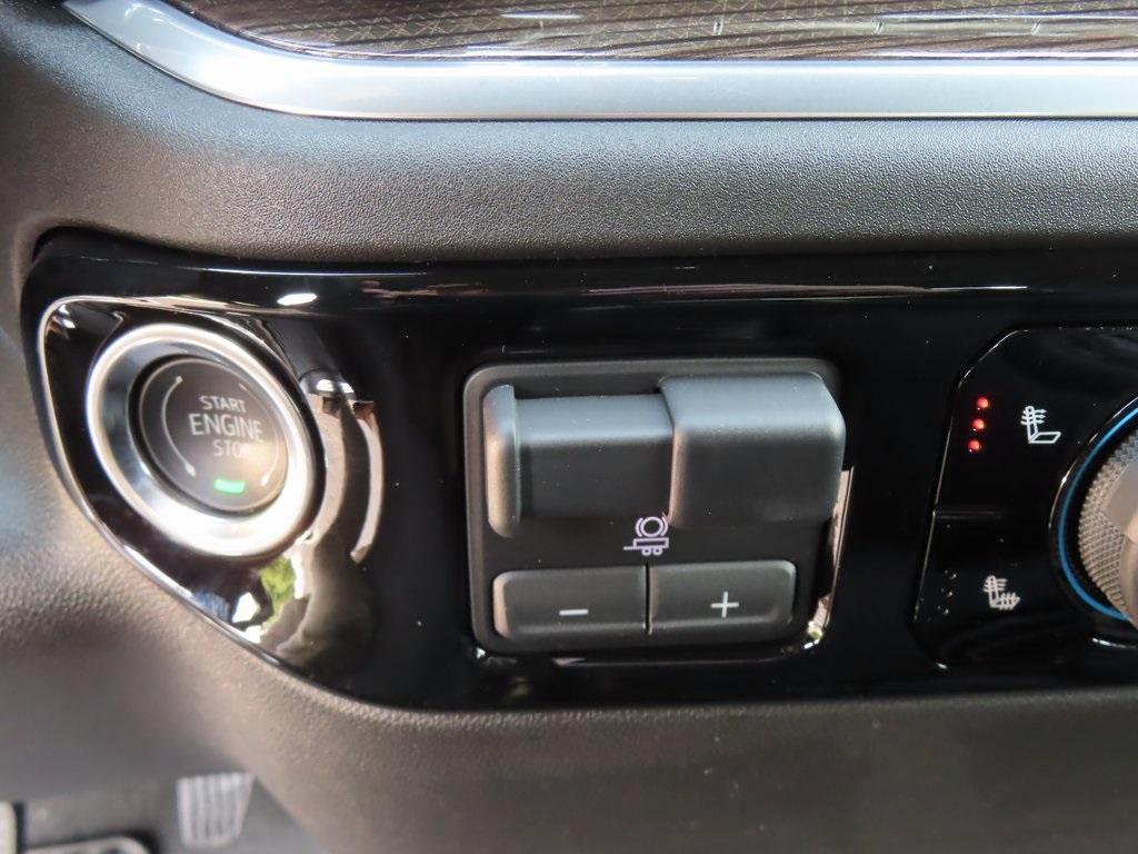 new 2025 Chevrolet Silverado 1500 car, priced at $50,086