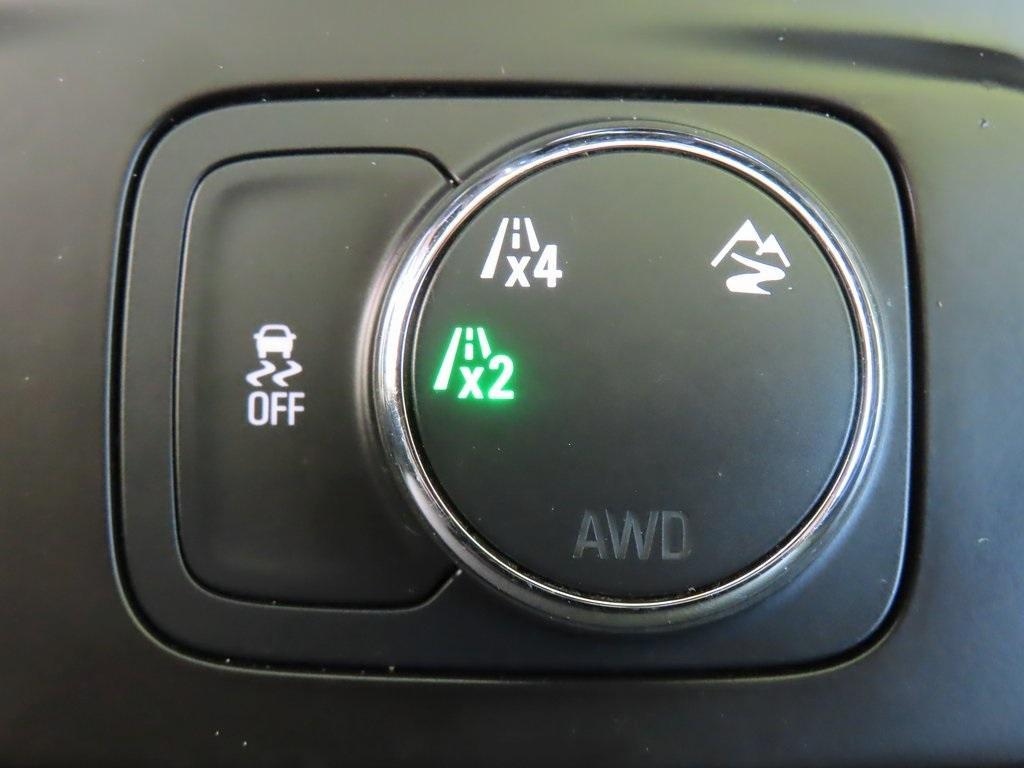 used 2020 Chevrolet Traverse car, priced at $20,200