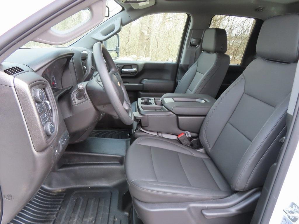 new 2025 Chevrolet Silverado 3500 car, priced at $66,916