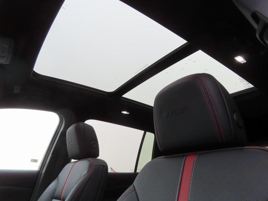 new 2026 Chevrolet Traverse car, priced at $60,608