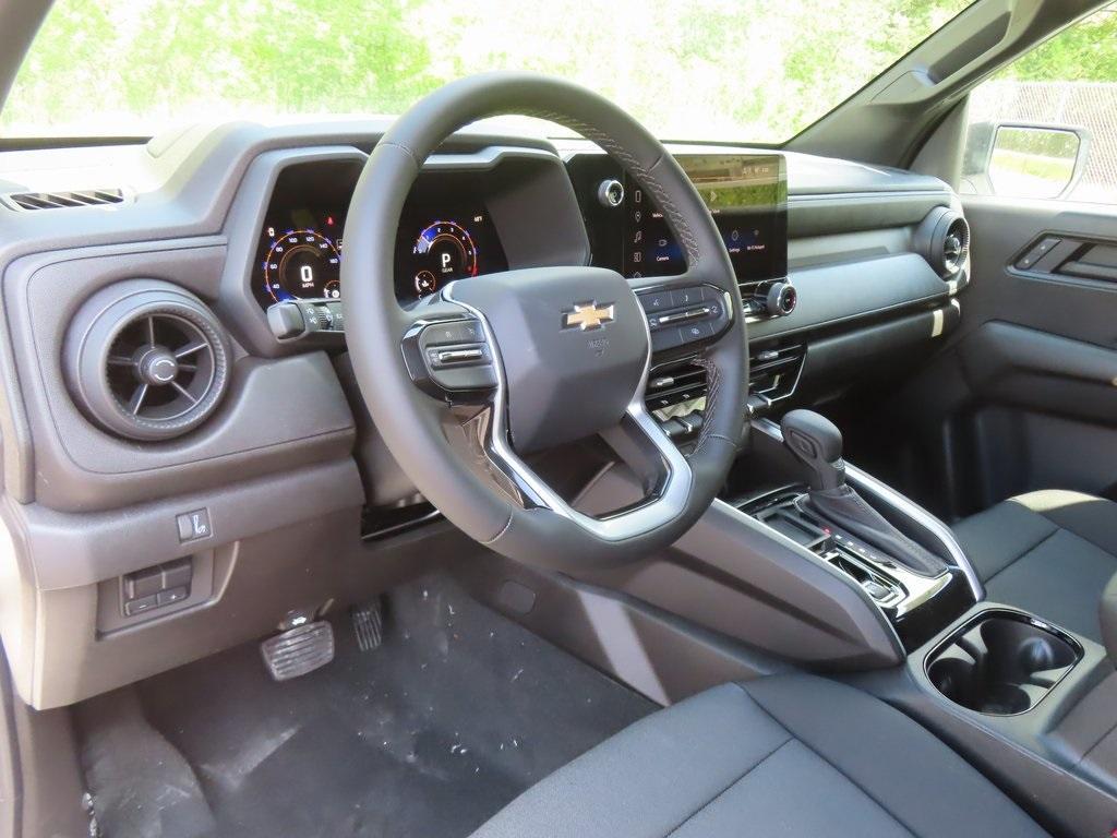 new 2025 Chevrolet Colorado car, priced at $34,432