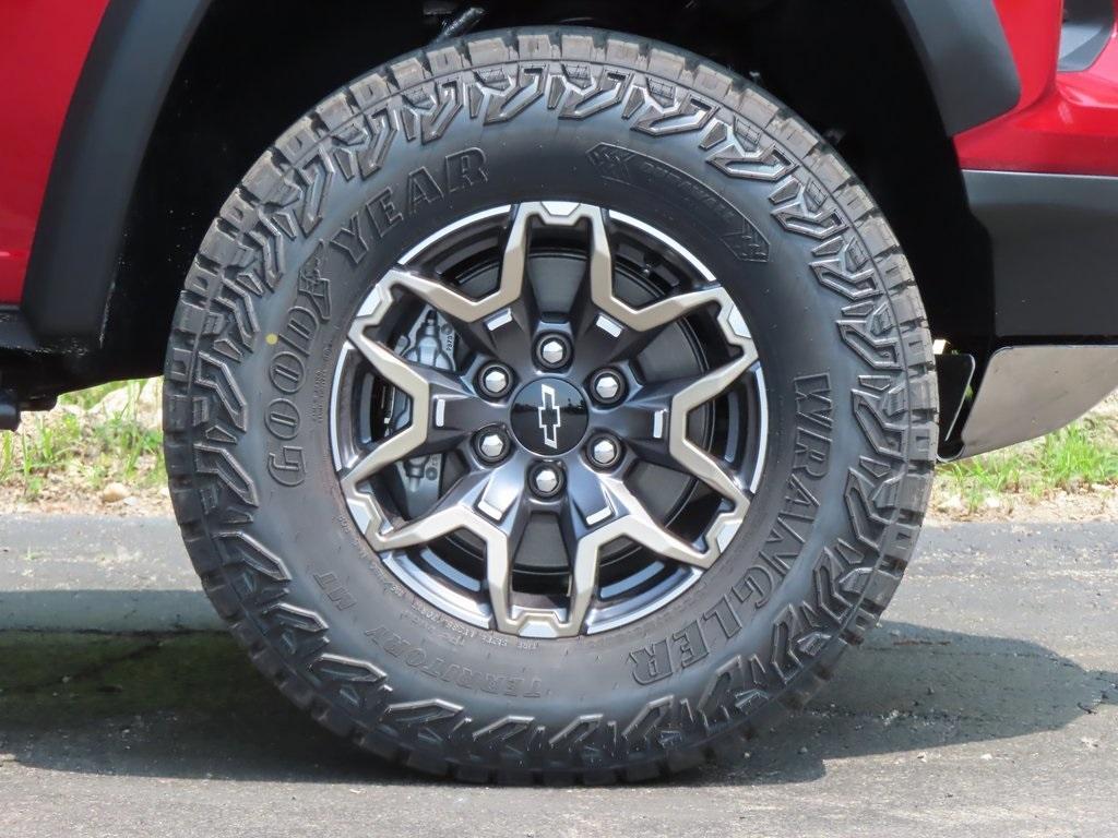 new 2025 Chevrolet Colorado car, priced at $52,976