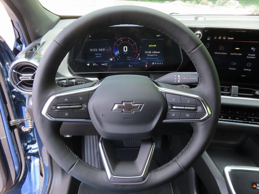 new 2026 Chevrolet Equinox car, priced at $35,090