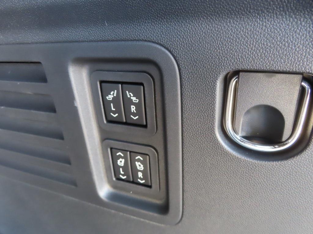 new 2026 Chevrolet Traverse car, priced at $60,608