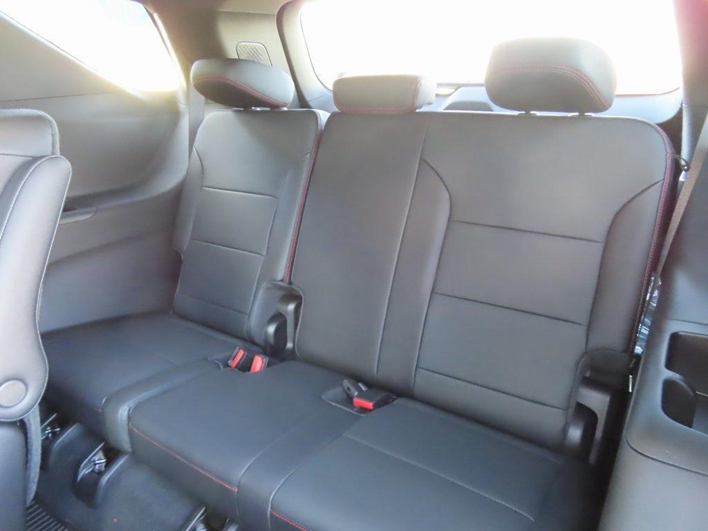 new 2026 Chevrolet Traverse car, priced at $60,608