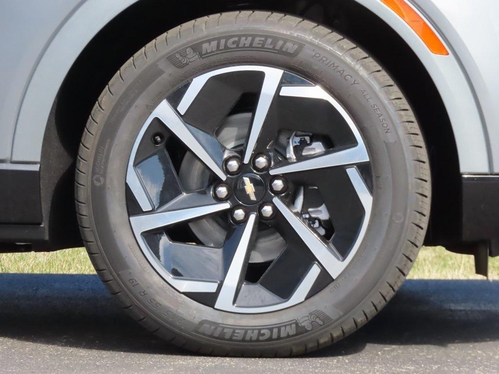 new 2025 Chevrolet Equinox EV car, priced at $41,846